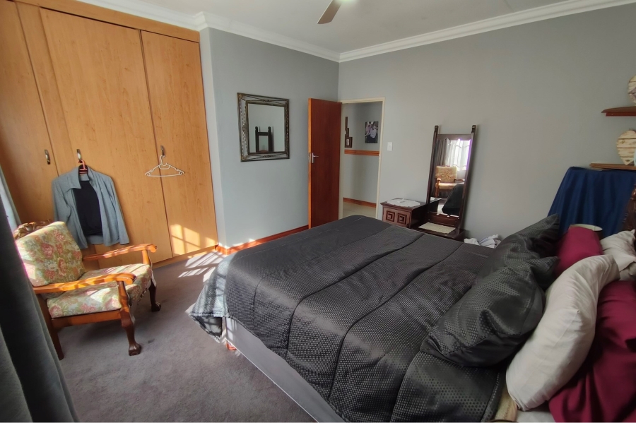 8 Bedroom Property for Sale in Broederstroom North West